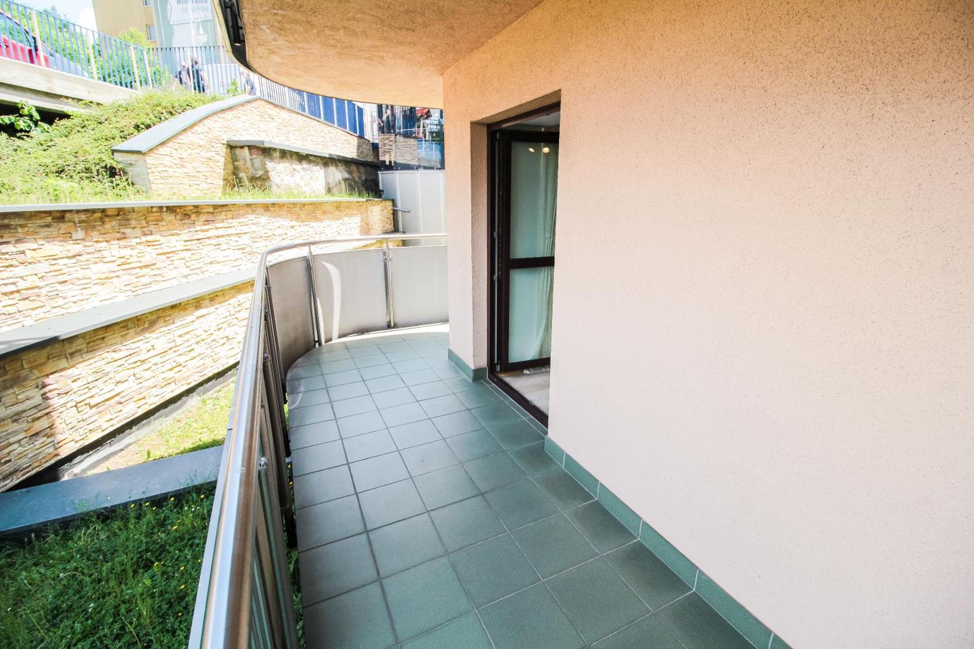 Aparthotel City Center Apartments Krynica Zdroj Bagian luar foto