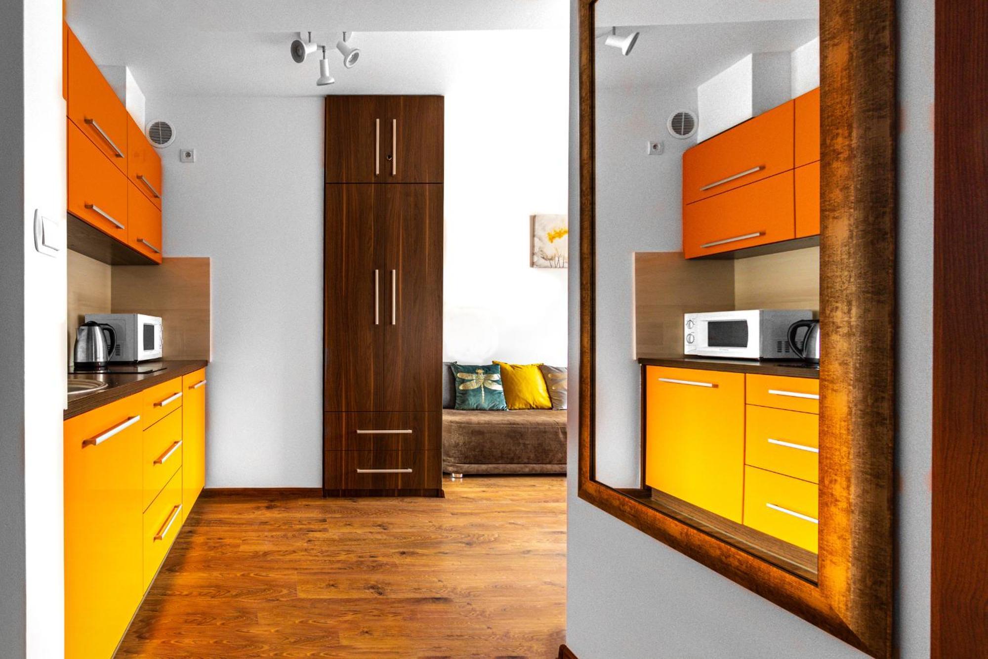 Aparthotel City Center Apartments Krynica Zdroj Bagian luar foto